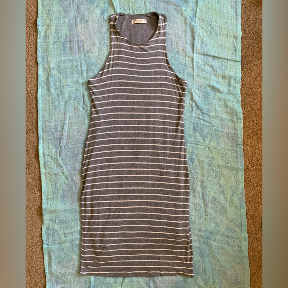 Final Touch Soft Stretchy Gray White Stripe Sleeveless Midi Dress - Size Medium - Picture 2 of 8